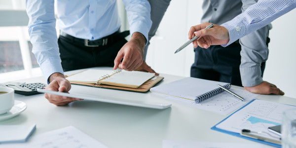 Intermediación Financiera Hipotecaria para Activos / Bienes Inmuebles León · Acompañamiento en Firma y Postventa